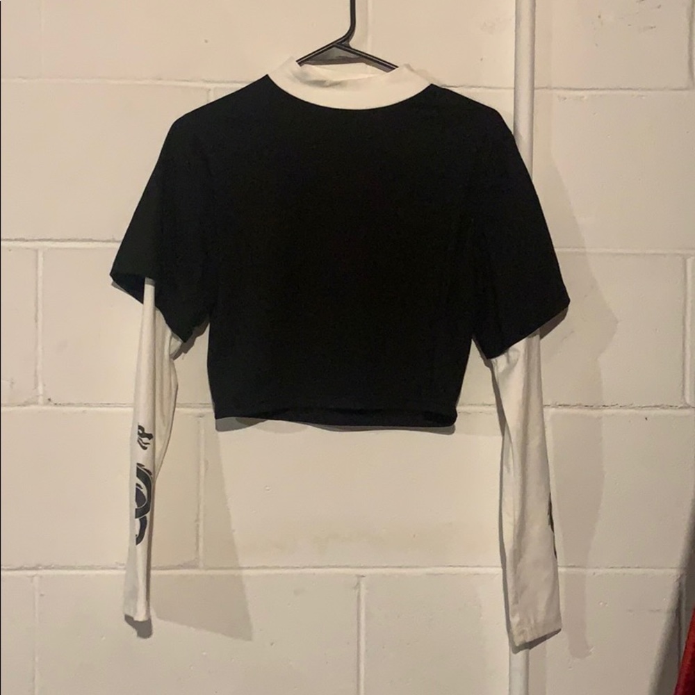 Long sleeve crop top with dragons